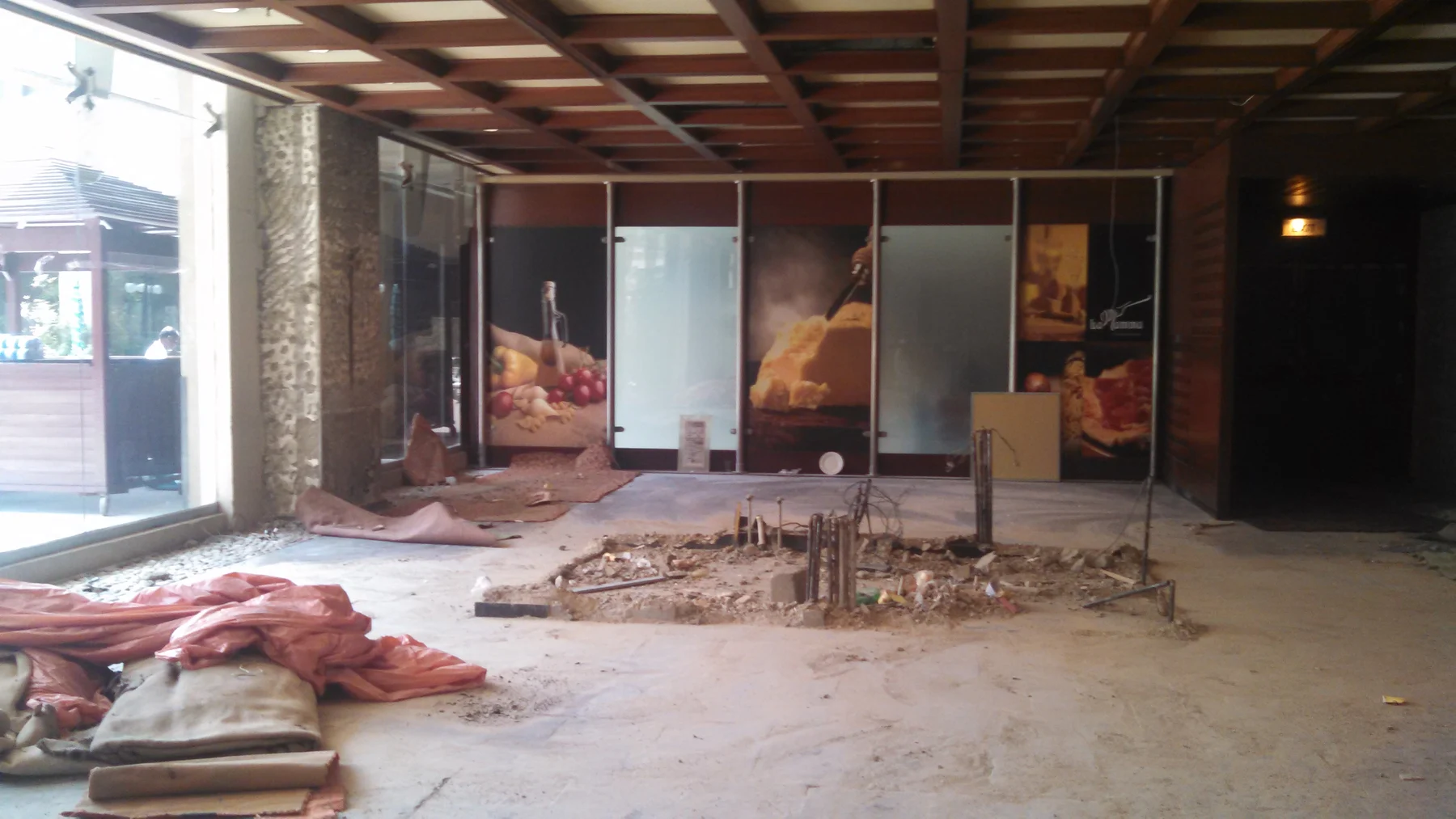 Lotus Court Restaurant — gallery view 2