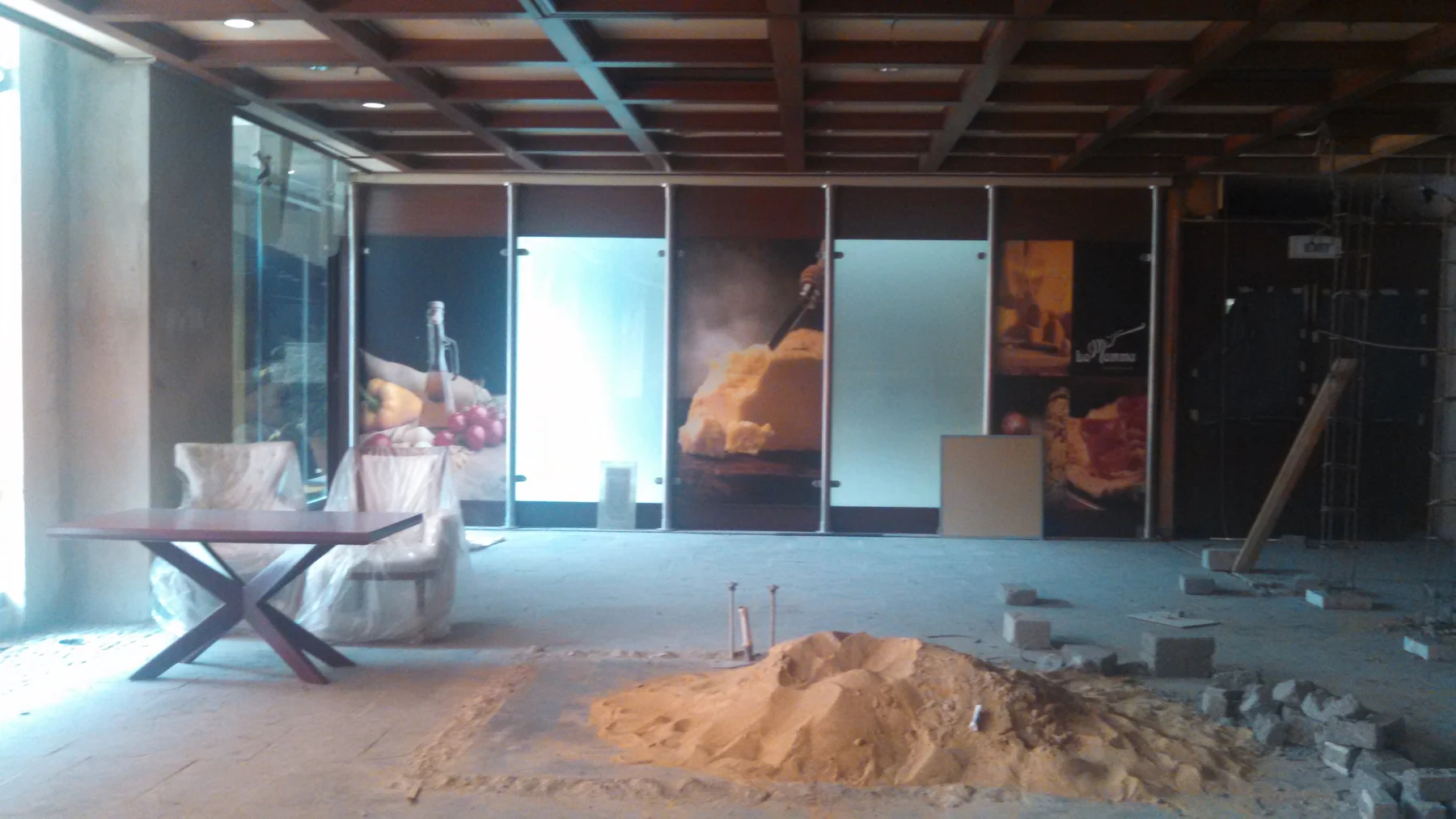 Lotus Court Restaurant — gallery view 4